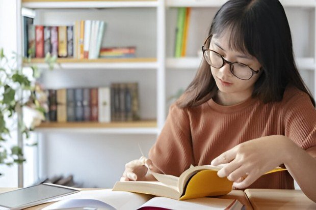 Mengapa Buku Adalah Jendela Dunia bagi Generasi Muda