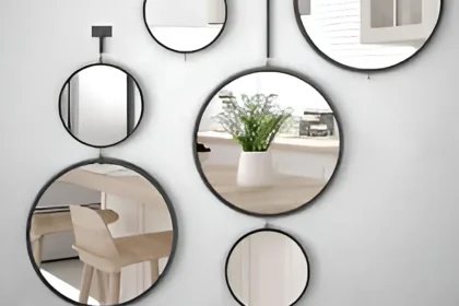 Cermin Benda Diam yang Paling Banyak Bicara