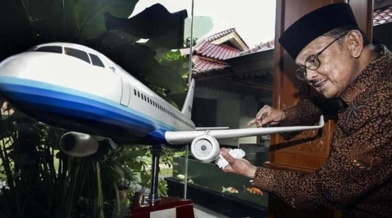 Kisah Perjuangan B.J. Habibie di Dunia Pesawat Terbang