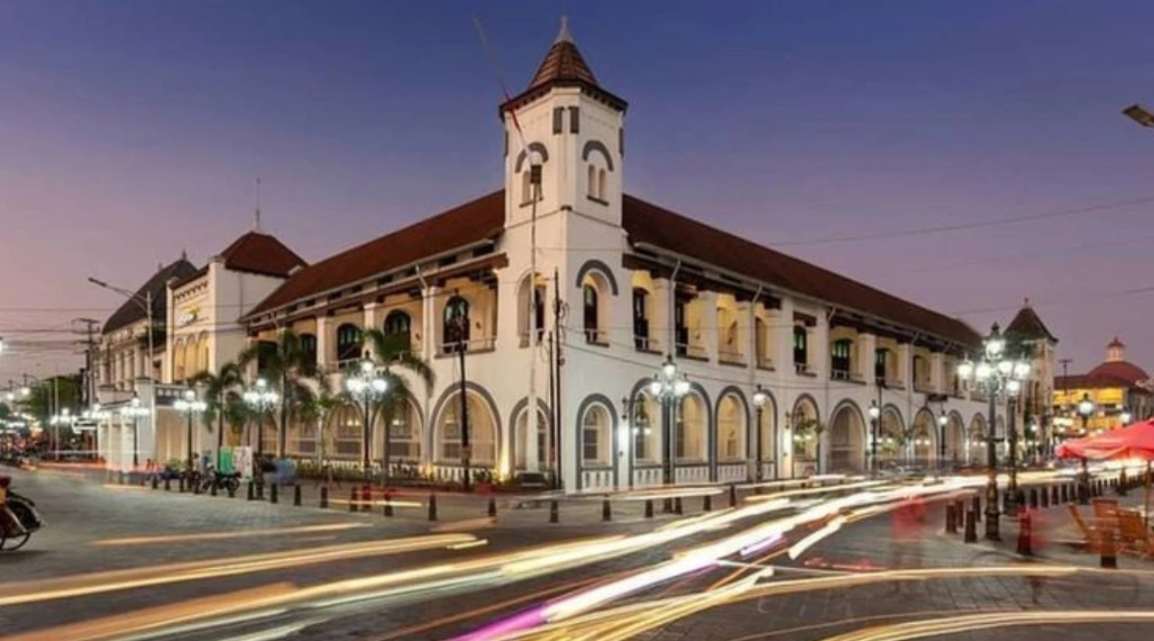 Kota Lama sebagai Tempat Wisata Bersejarah di Semarang