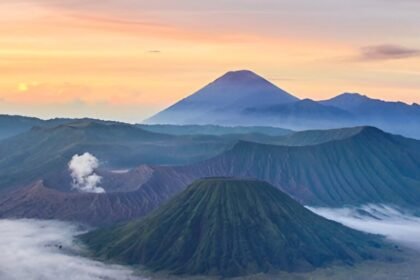 Gunung Bromo, Lukisan Alam di Negeri Matahari Terbit