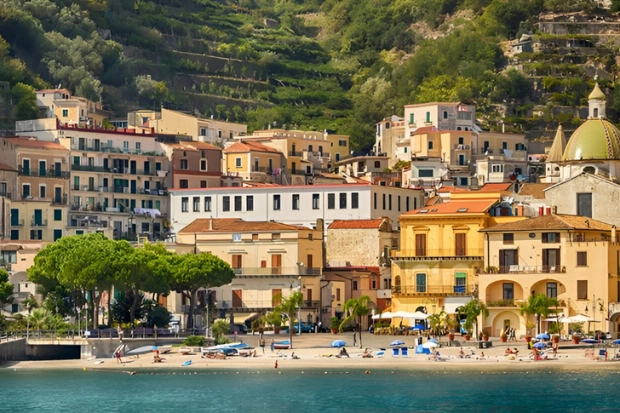 Sejarah dan Pengertian Amalfi Town