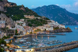 Tempat Wisata Italia Amalfi Town Permata Pesisir Mediterania